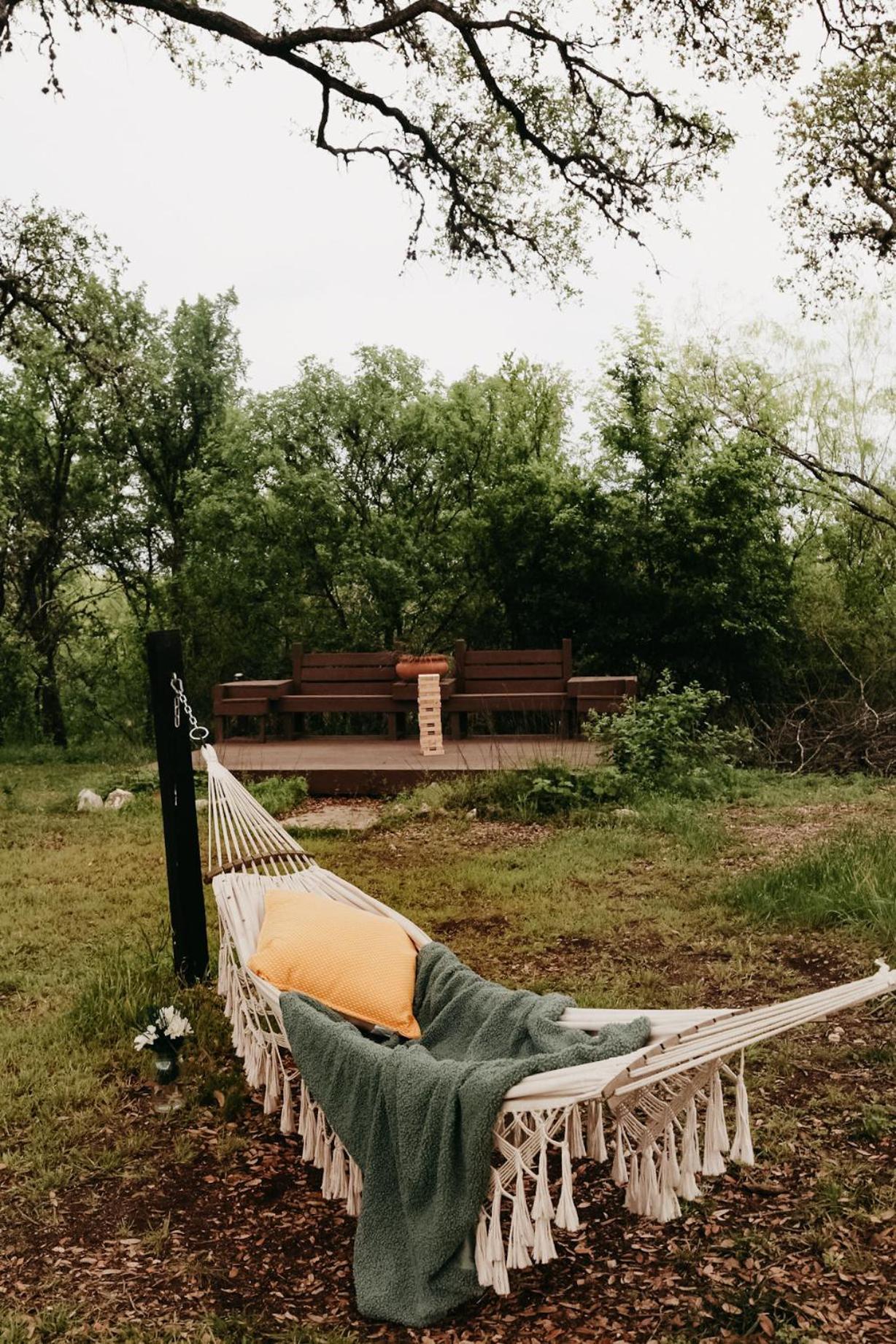 The Maverick: A-Frame W/ Hammock And Tree Top View Нью Браунфелс Экстерьер фото