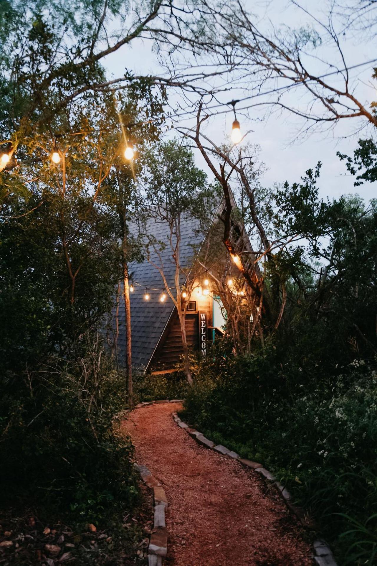 The Maverick: A-Frame W/ Hammock And Tree Top View Нью Браунфелс Экстерьер фото